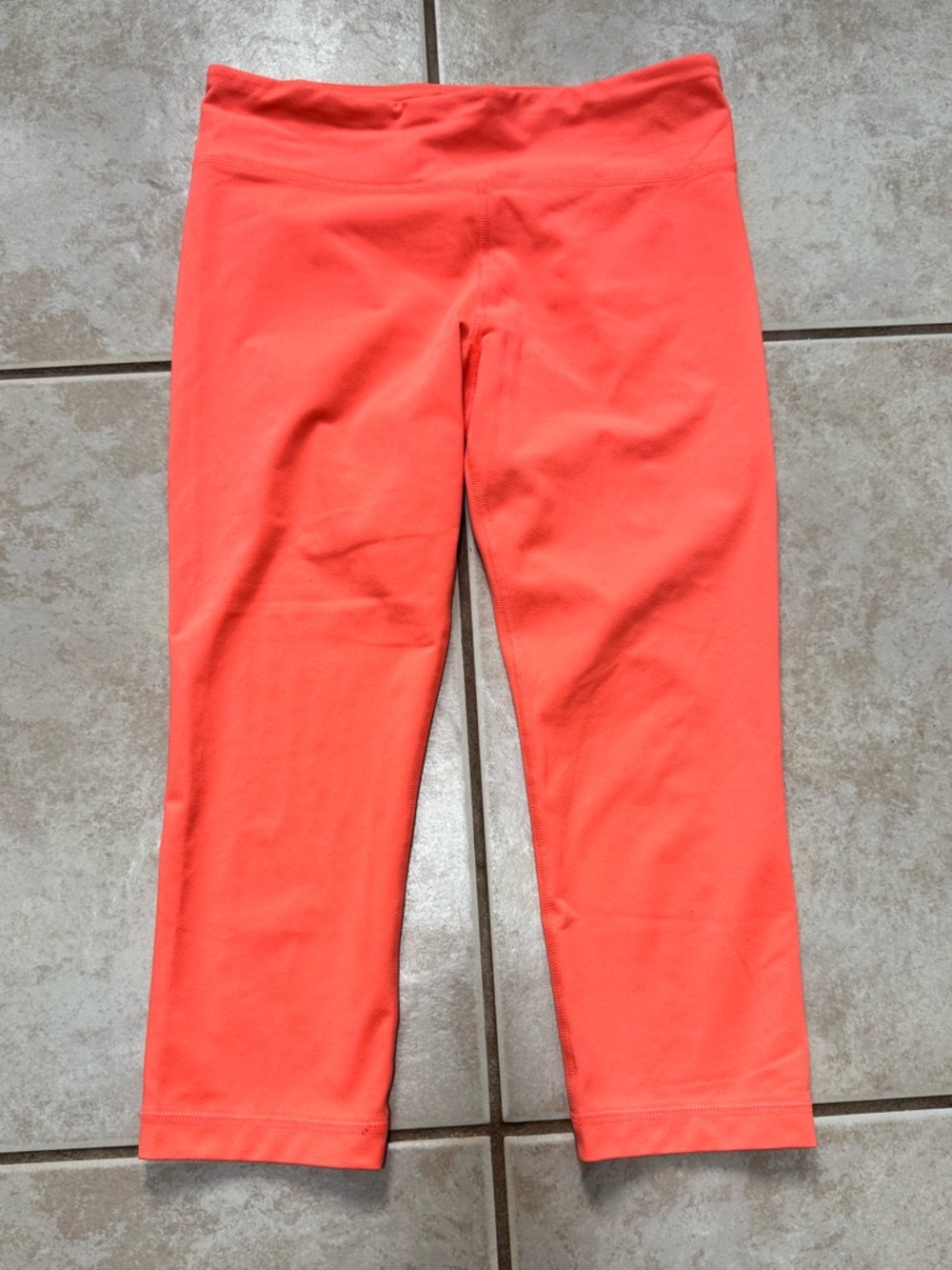 Under Armour Bright Coral Capri Leggings